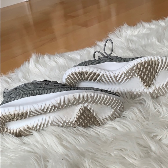 Adidas running shoes - Picture 4 of 7